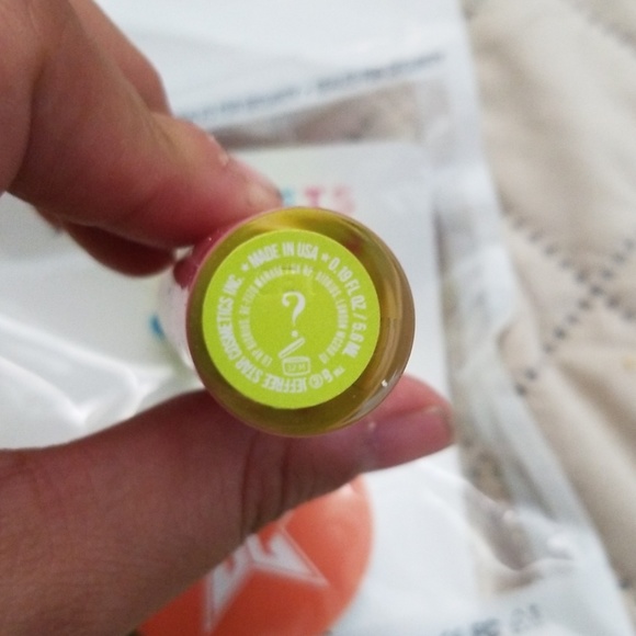 Jeffree Star Velour liquid lipstick in mystery - Picture 3 of 3